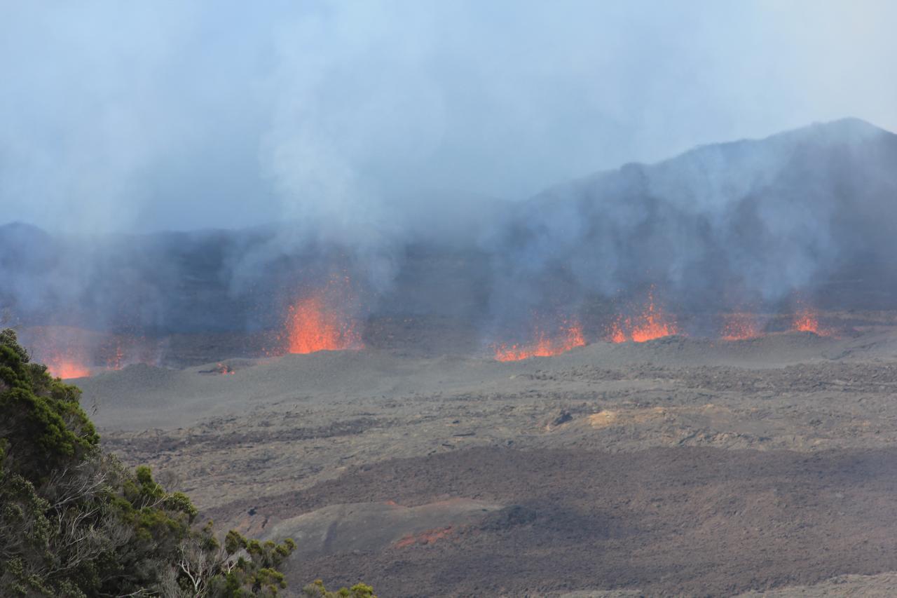 לה פלן דה קפרה Relais Du Volcan מראה חיצוני תמונה