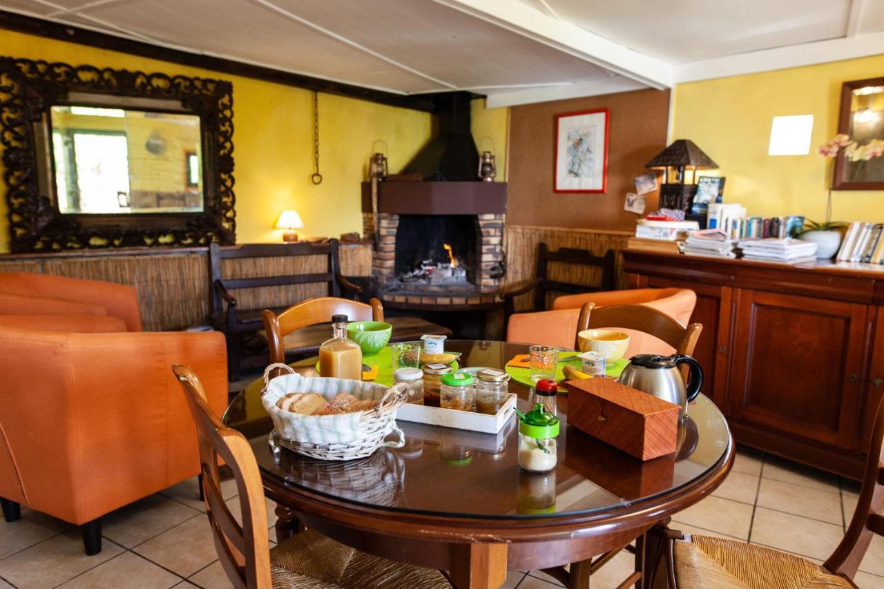 לה פלן דה קפרה Relais Du Volcan מראה חיצוני תמונה